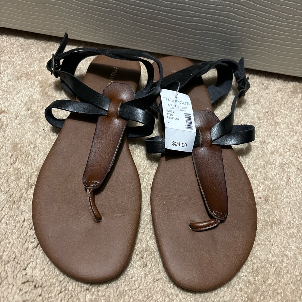 NWT Maurice’s Brown and Black Sandal